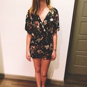 Romper low cut